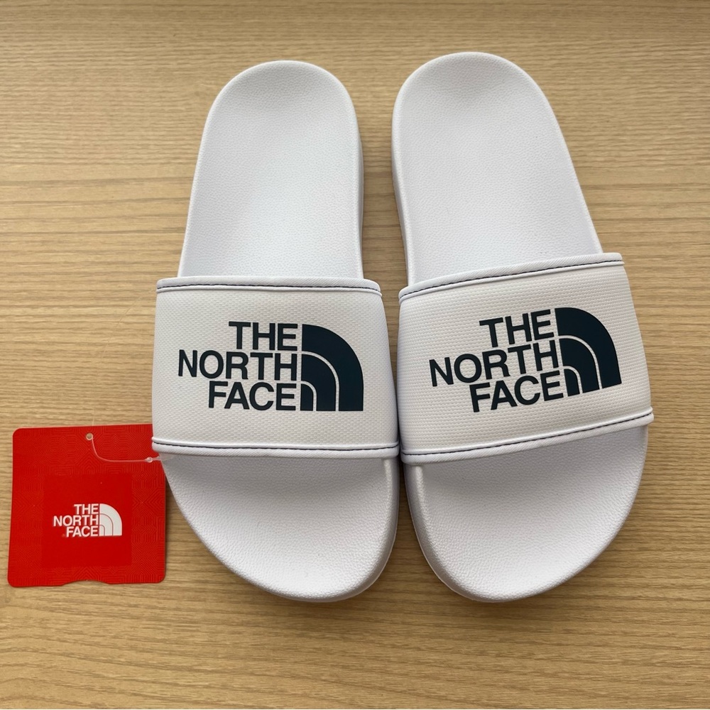 NWT The North Face Basecamp Slide III Sandal - White